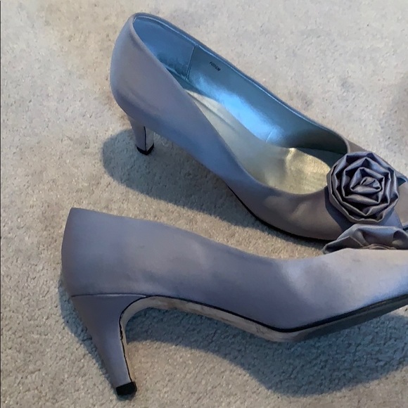 Vaneli silver/grey open toe satin heels - Picture 3 of 6